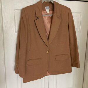 Boston Traveler camel color 100% wool suit jacket size 10